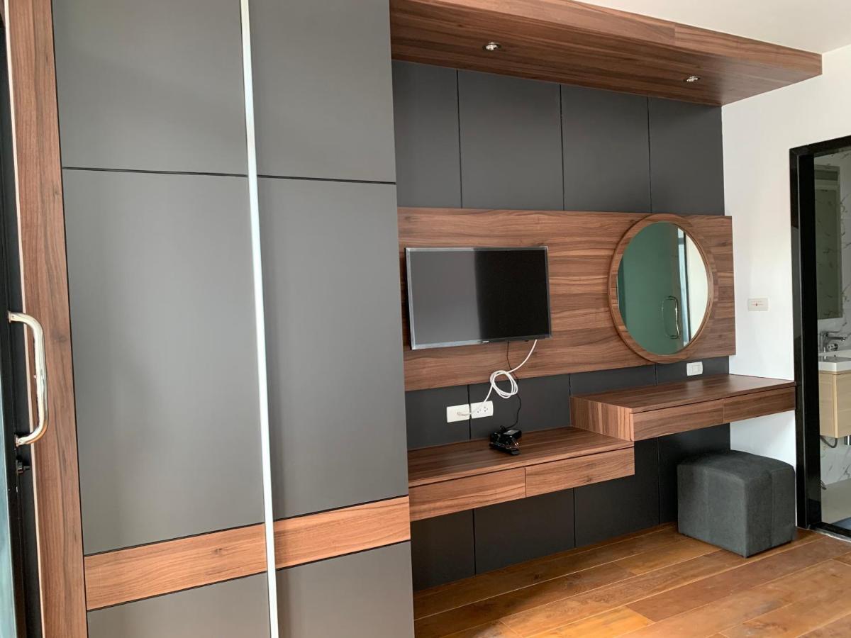 The Win Residence Pattaya Bagian luar foto